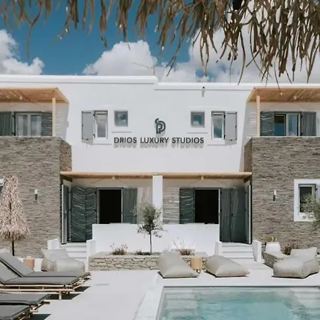 Luxury Apartment *